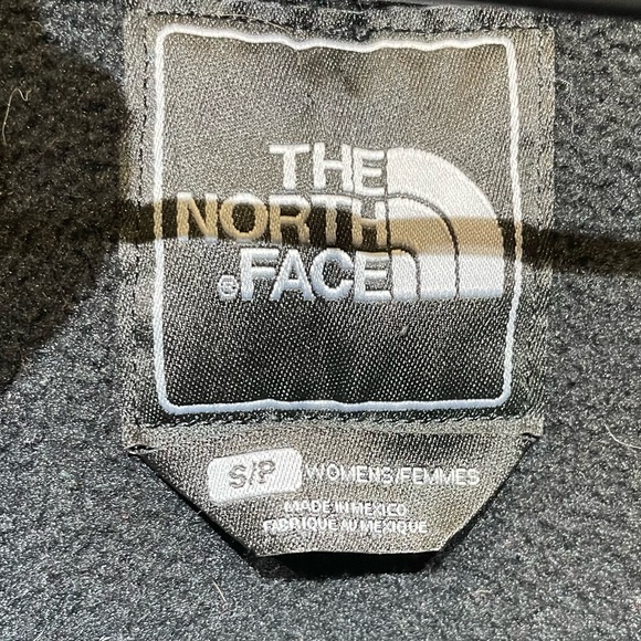 The North Face Women's Denali Breast Cancer Fleece Zip-Up Jacket - size S - Picture 3 of 5
